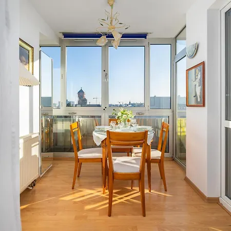 One Bedroom Apartment With Balcony In Poznan By Noclegi Renters * Poznan