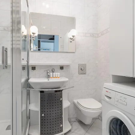 One Bedroom With Balcony In By Renters Apartment Poznan