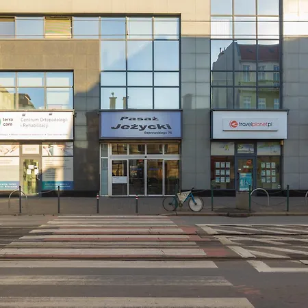 One Bedroom Apartment With Balcony In Poznan By Noclegi Renters * Poznan